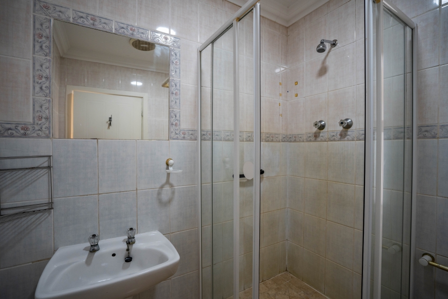 6 Bedroom Property for Sale in Royal Alfred Marina Eastern Cape
